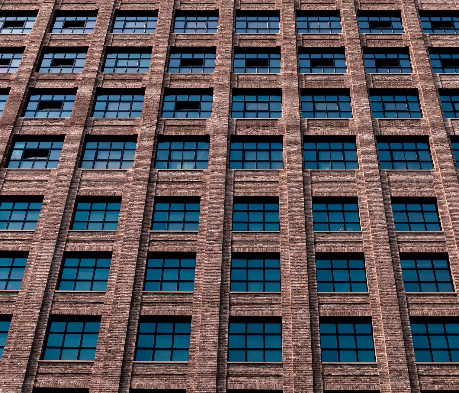Wavenet-Connected-flexpace-workspaces-red-brick-ex-industrial-buildings