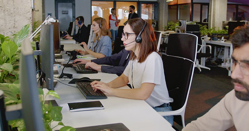 What is Contact Centre as a Service (CCaaS)? A complete 2026 guide thumbnail
